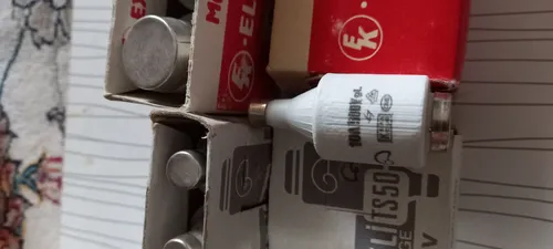 فیوز فشنگی تک فاز  10 آمپر جنس اعلا