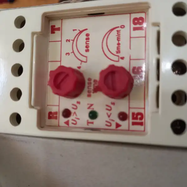 کنترل فاز سه فاز  فاقد نول تله الکترونیک tele electronic گارانتی اتمام یافته