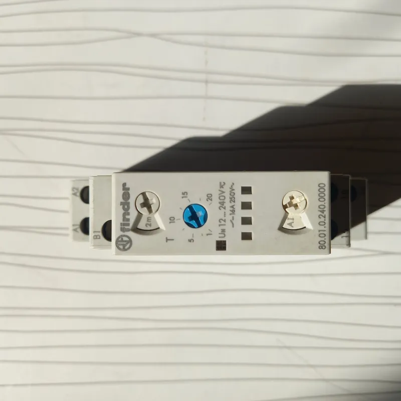 مولتی تایمر فیندر 12 الی 240 ولت 16 آمپر تایمر چند کاره در حد نو 80.01.0.240.0000 gallery2